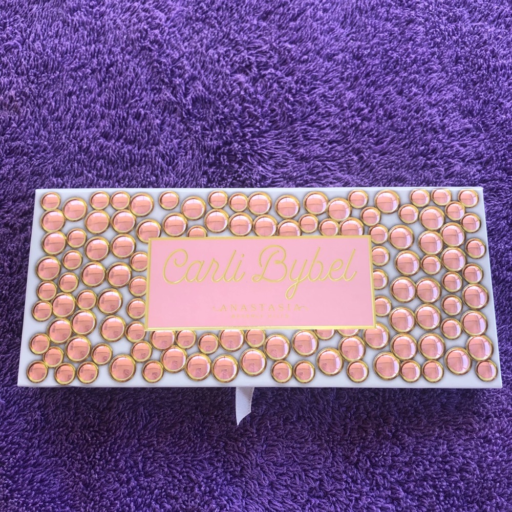 Anastasia Beverly Hills Carli Bybel Palette